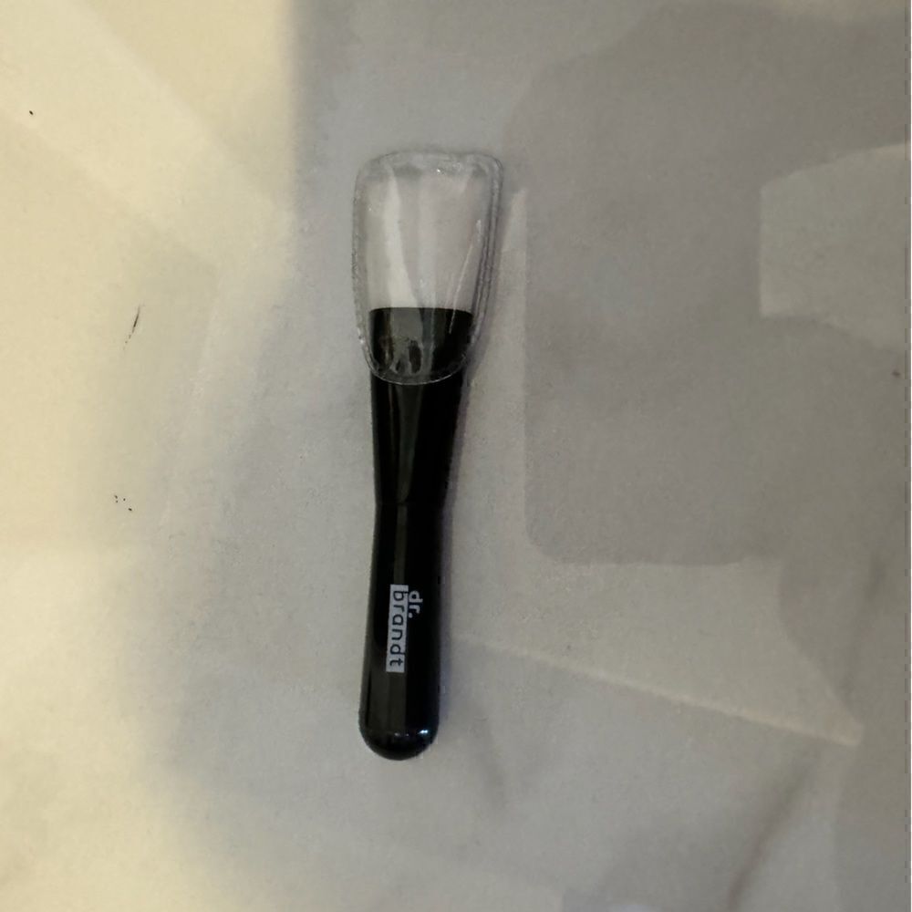 Face mask brush dr.brandt #8